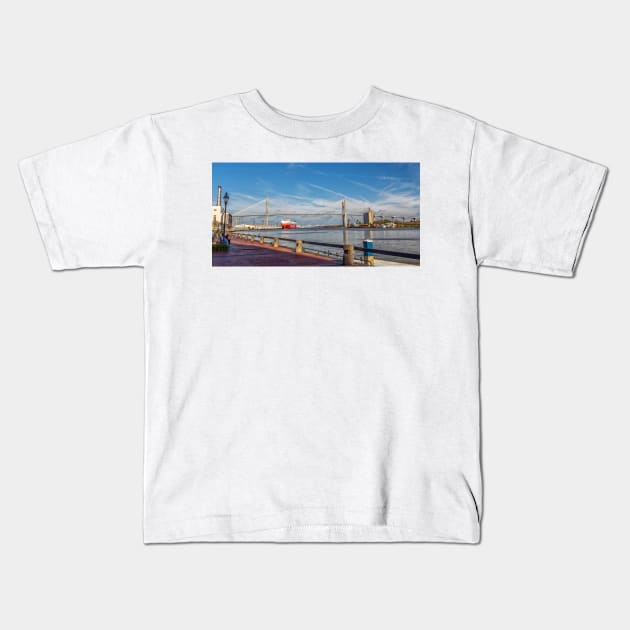 Talmadge Memorial Bridge Savannah Kids T-Shirt by Gestalt Imagery
